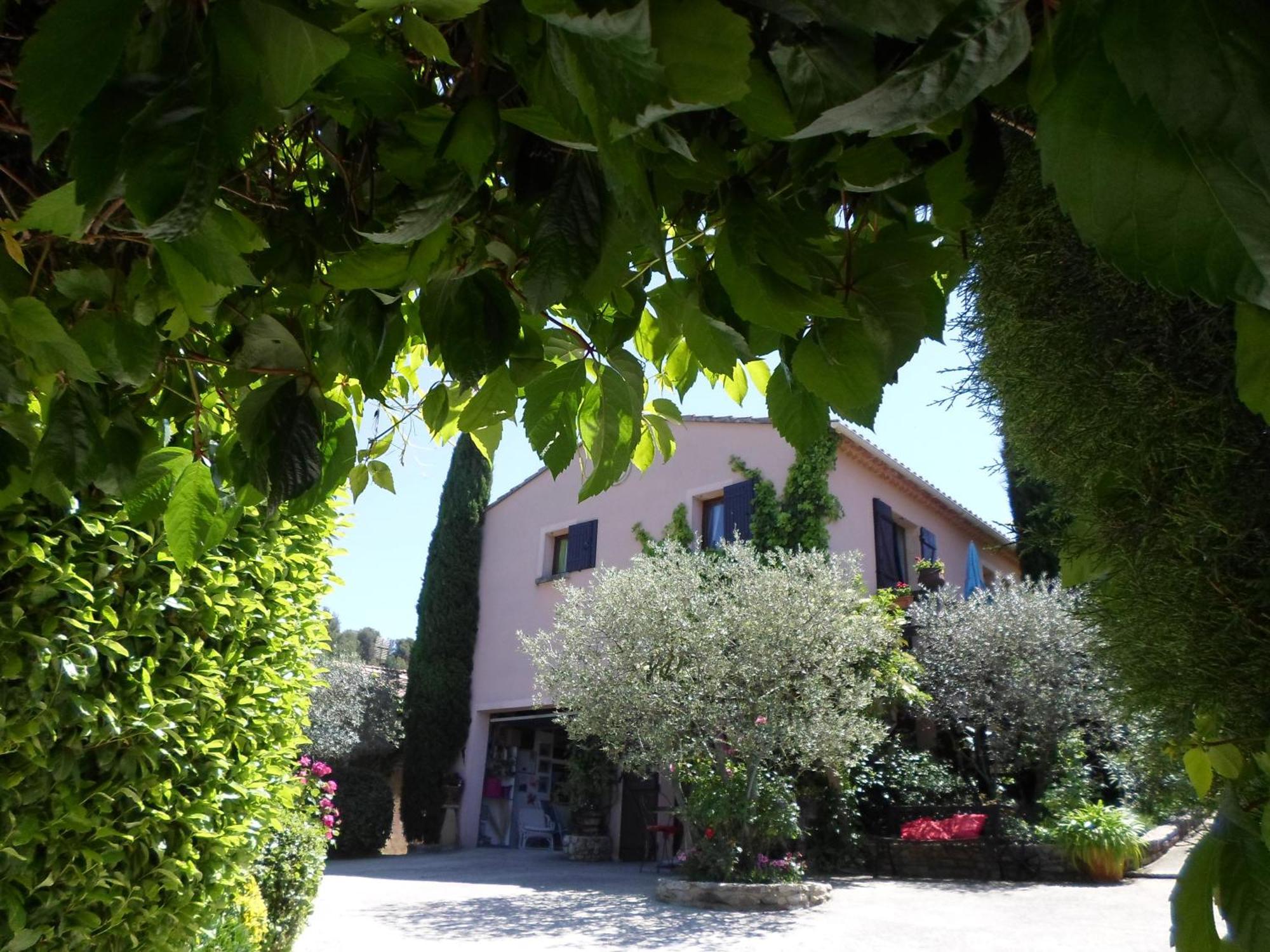 La Sapiniere -Chambres Climatisees Buisson Kültér fotó
