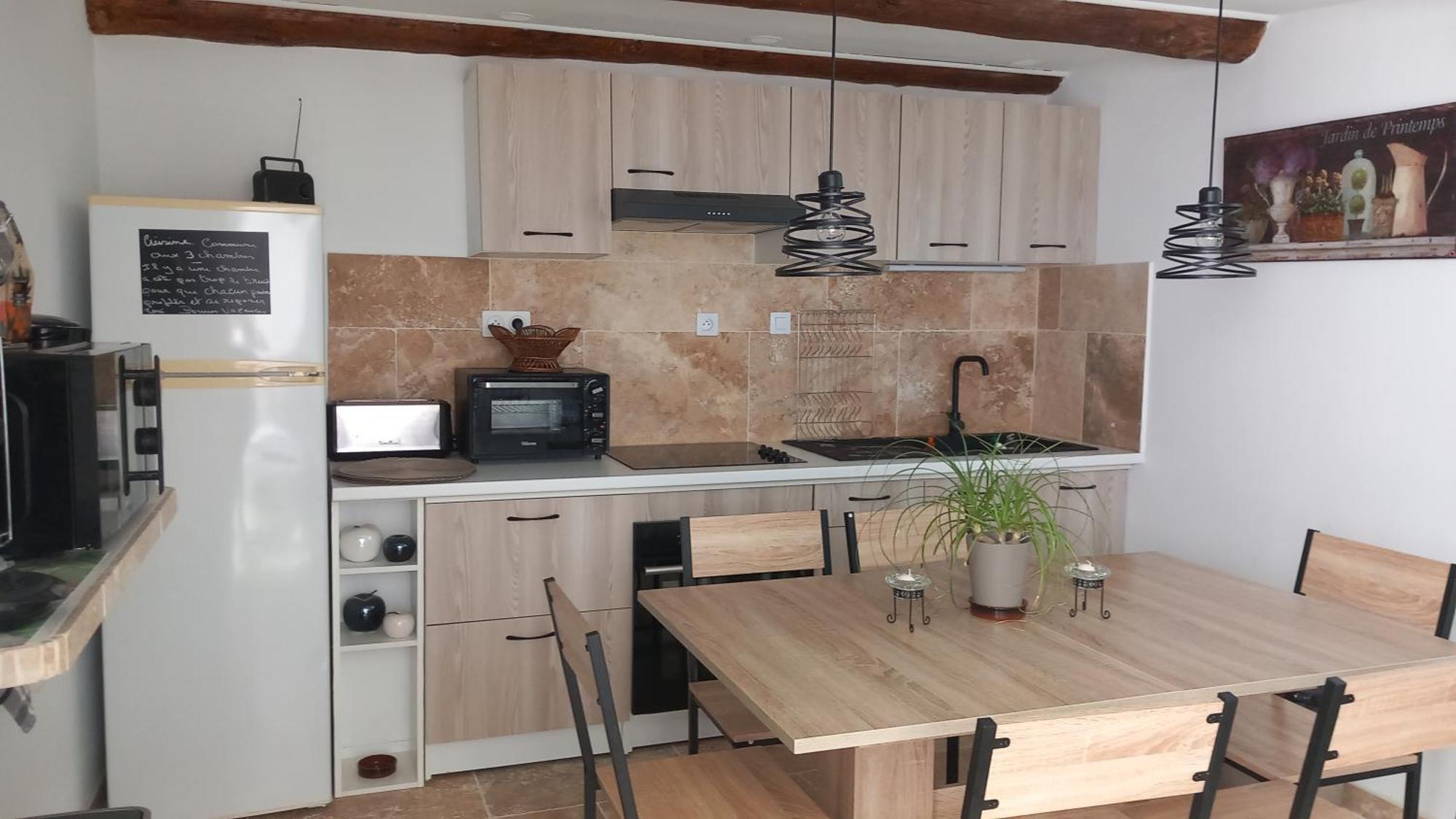 La Sapiniere -Chambres Climatisees Buisson Kültér fotó
